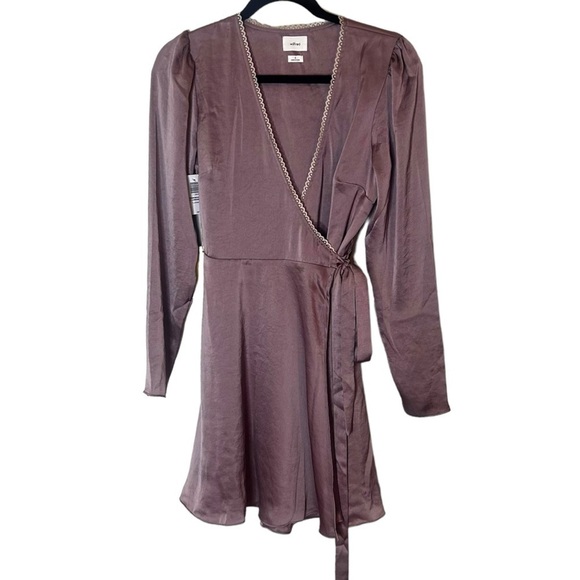 Aritzia Wilfred Mademoiselle Satin Longsleeve Dress - Picture 6 of 16